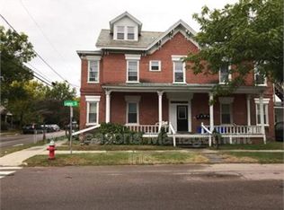 4 Loomis St APT 4, Burlington, VT 05401