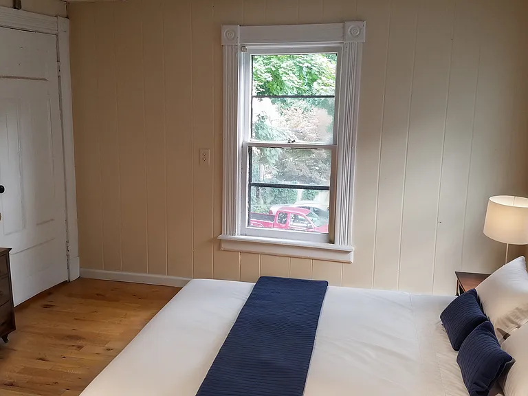 439 Meigs St — Photo 10