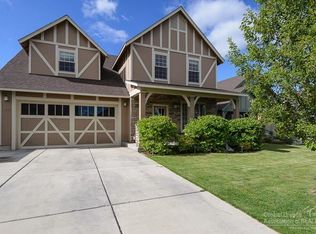3358 SW Metolius Ave, Redmond, OR 97756