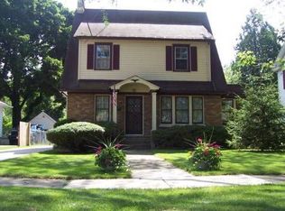 168 S Calumet Ave, Aurora, IL 60506