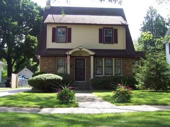 168 S Calumet Ave, Aurora, IL 60506