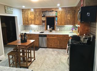 135 Nall Ave, Centerville, TN 37033