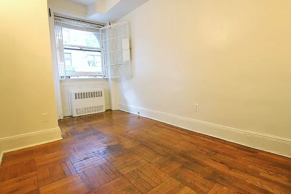 Rented by JK Dansar Corp | media 4