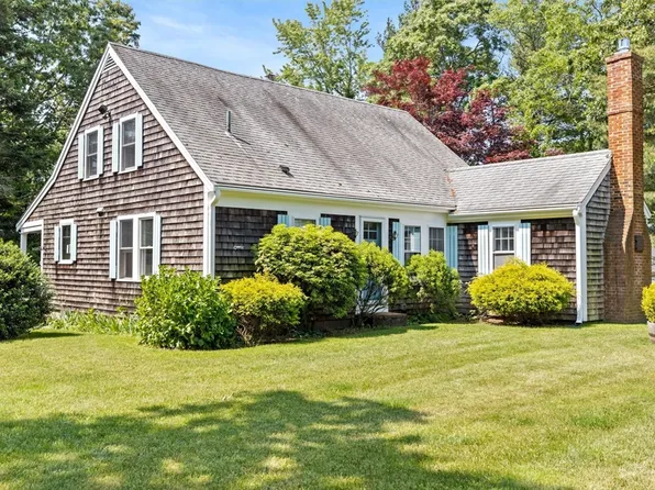 13 Brewster Rd, Kingston, MA 02364