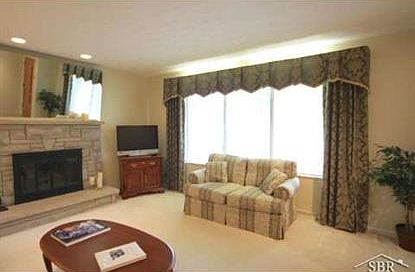 5th image of 1576 Van Wagoner Dr