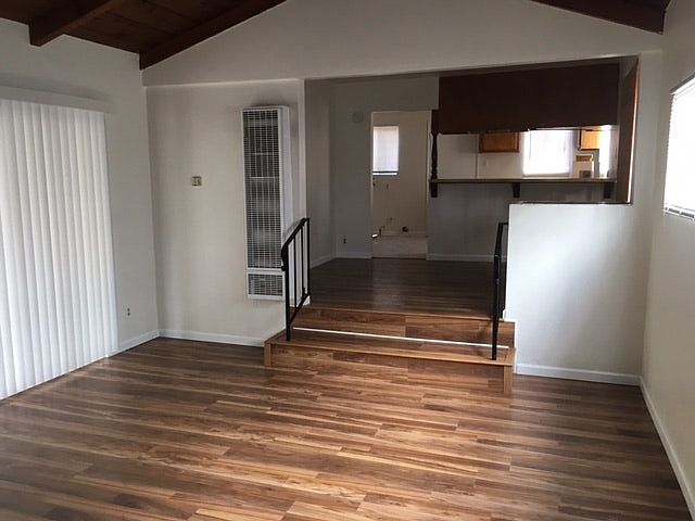 1st image of 1380 Oakdale Ave