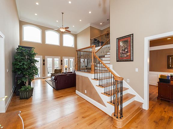 5th image of 8609 Lake Village Cir