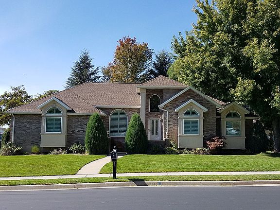 3rd image of 1234 Cave Hollow Ln