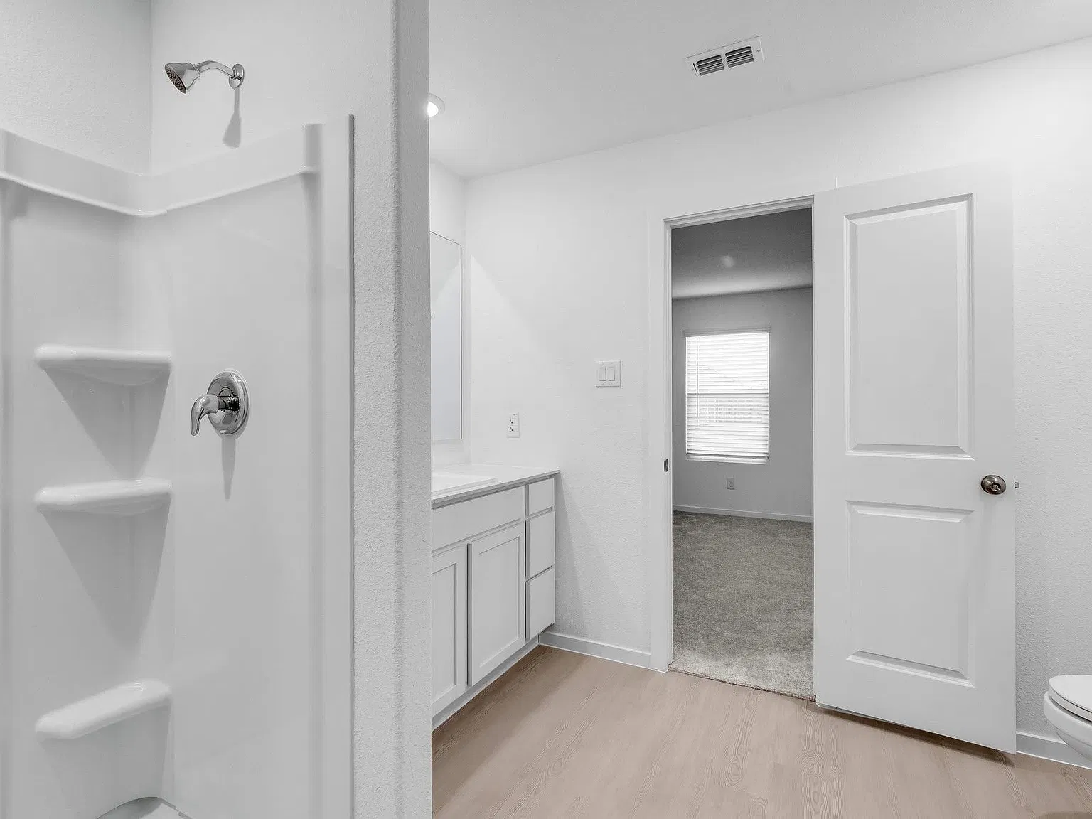 4 bed, 1667 sqft, $2,800 — Photo 4