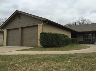 538 Billie Ruth Ln, Hurst, TX 76053