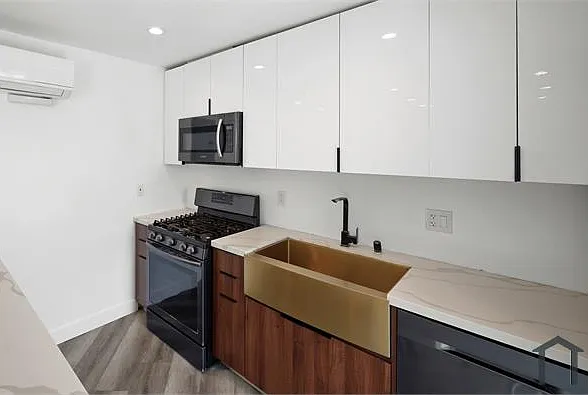 6307 Elgin St — Photo 4