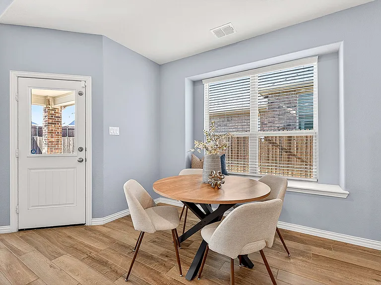 1356 Francesca Dr — Photo 15