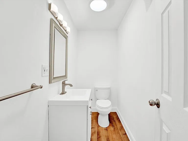 273 5th St #1 — Photo 11
