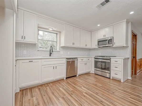 16406 Cornwall Street, Jersey Village, TX 77040