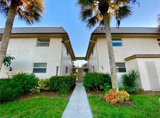 1549 Sandpiper St APT 11, Naples, FL 34102