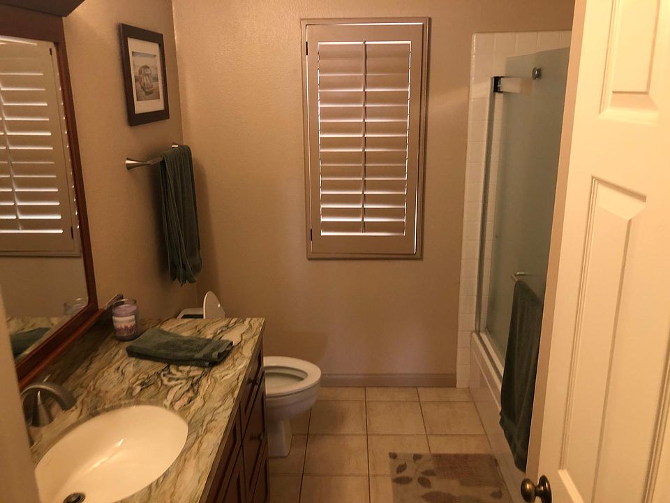 1st image of 18371 Hampshire Ln