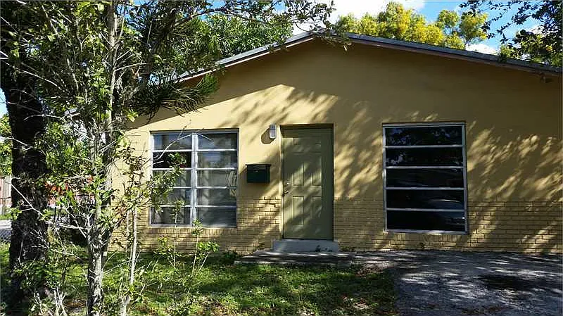 2 bed, 1075 sqft, $1,975 — Photo 4