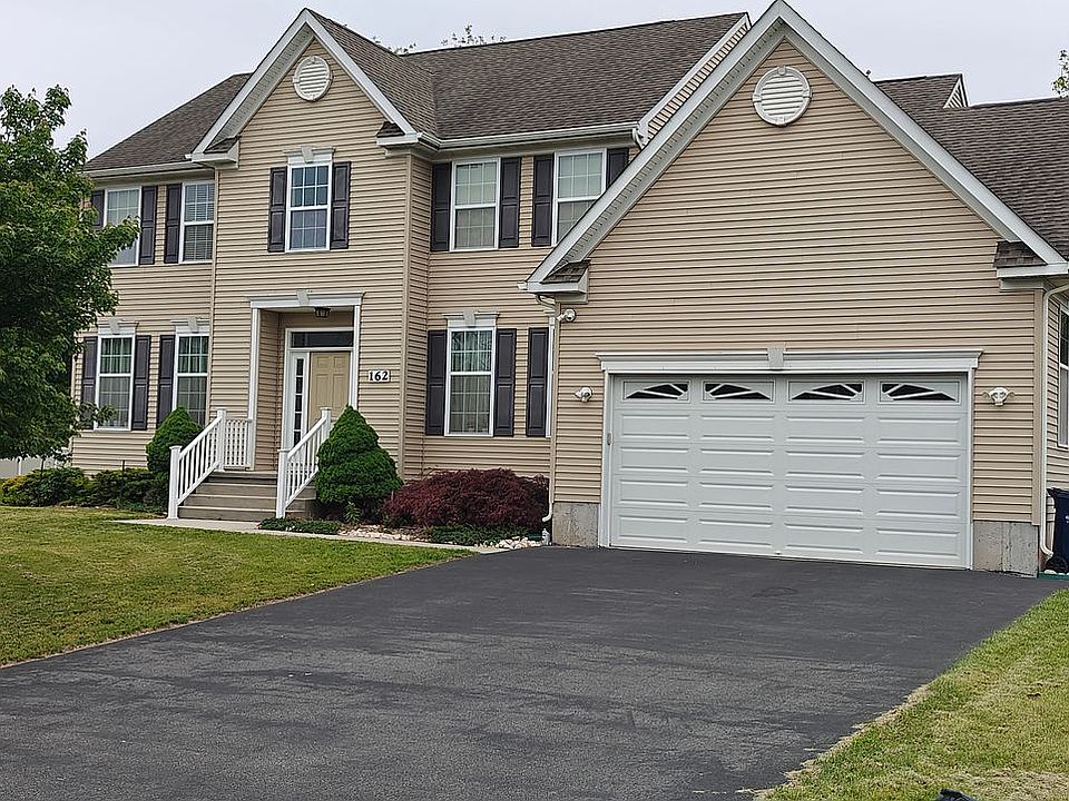 1st image of 162 2nd St