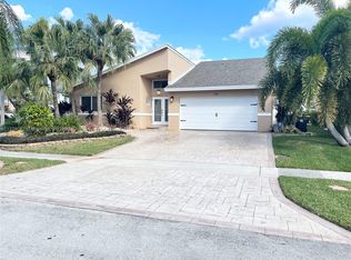 701 SE 3rd Ln, Dania Beach, FL 33004