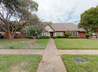 1400 Woodvine Dr, Euless, TX 76040