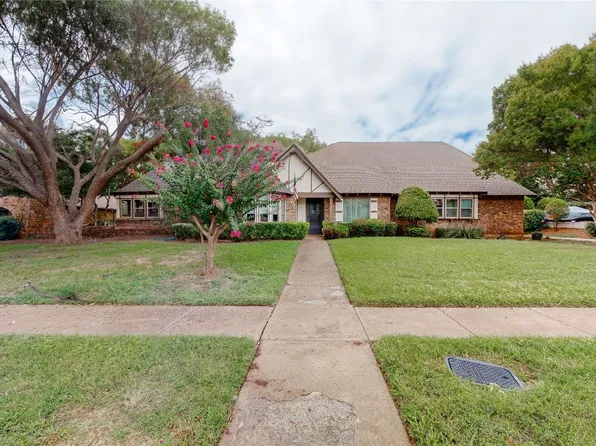 1400 Woodvine Dr, Euless, TX 76040