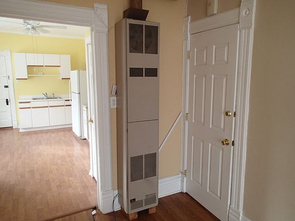 5th image of 3608 S Hermitage Ave #2F