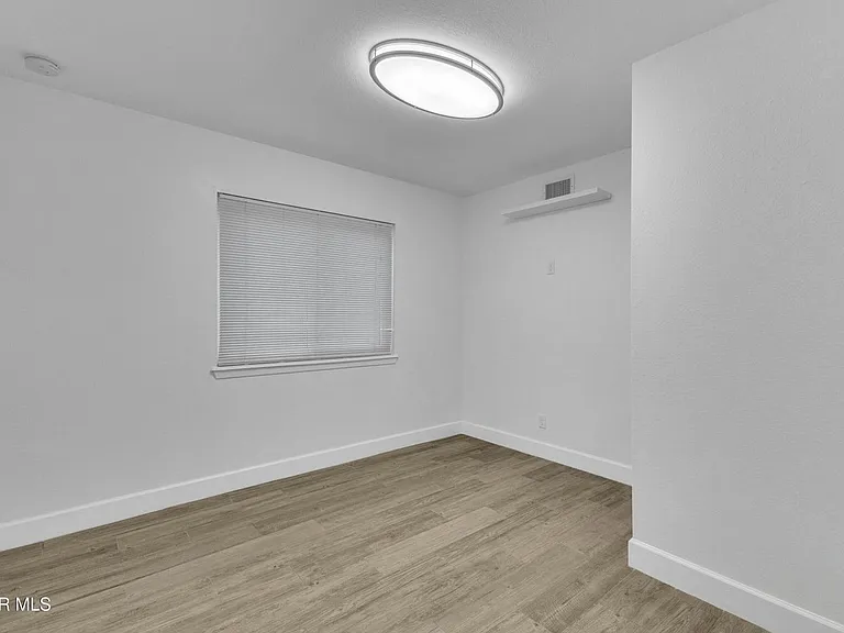 19004 Bremerton Dr — Photo 18