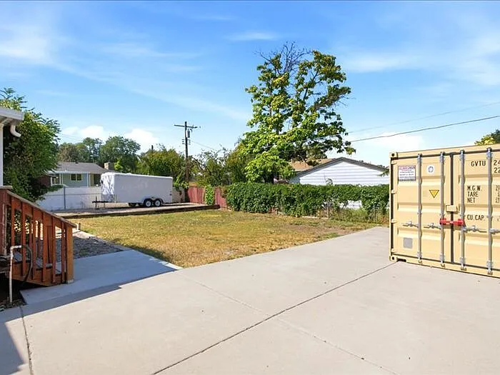 3490 S Park Meadows St #1 — Photo 37
