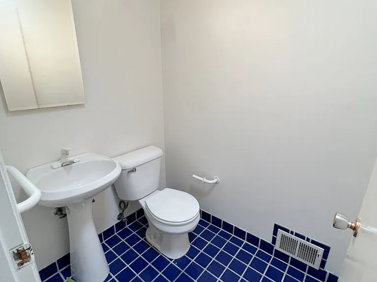 2846 Regnart Way — Photo 8
