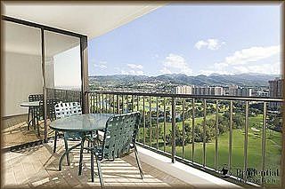 3rd image of 990 Ala Nanala St APT 26D