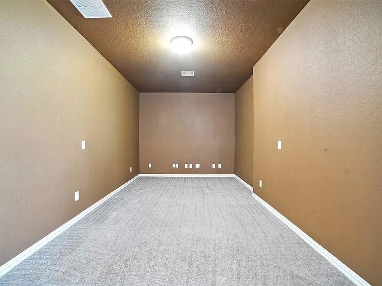 3054 Columbus Loop — Photo 26