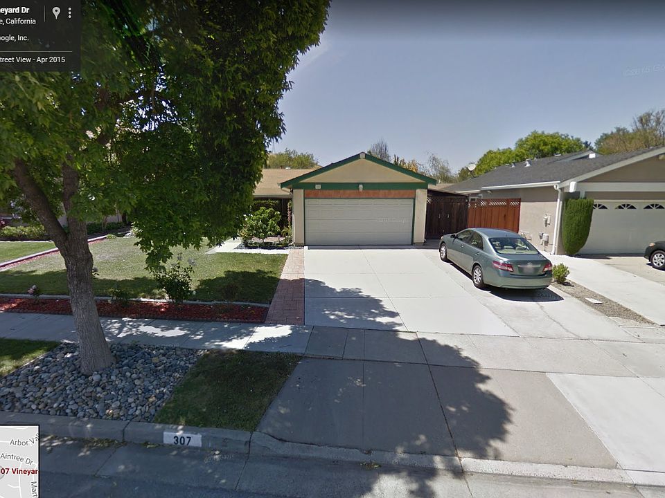 1st image of 307 Vineyard Dr