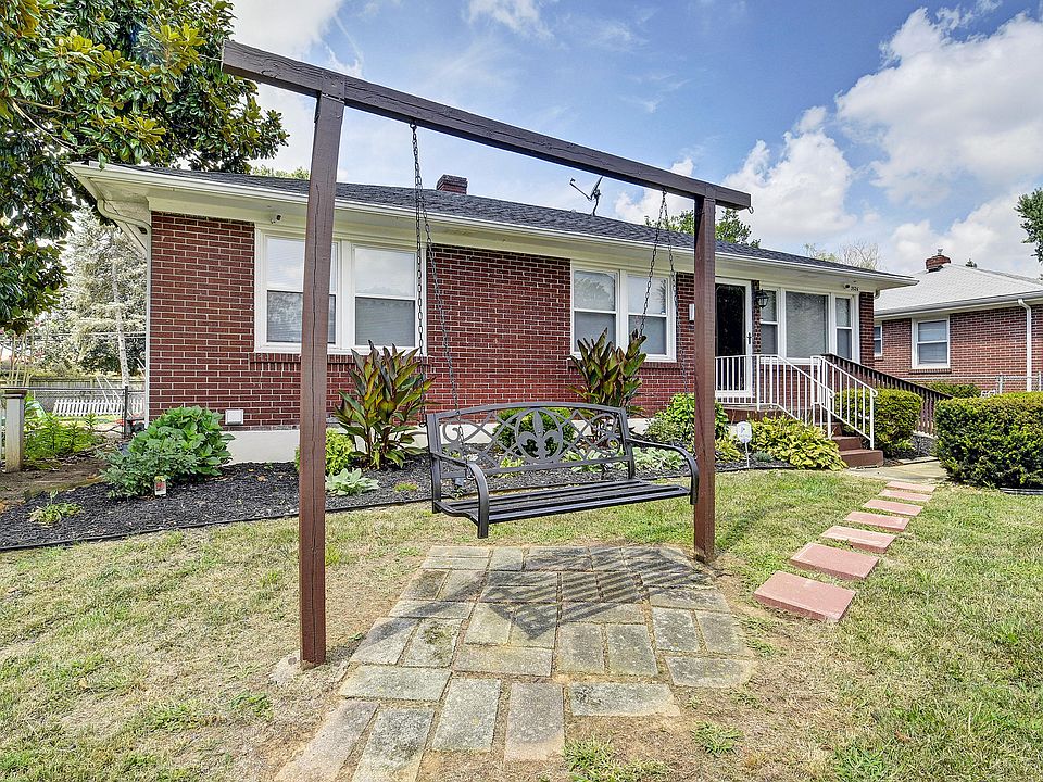 1st image of 3526 Huon Dr