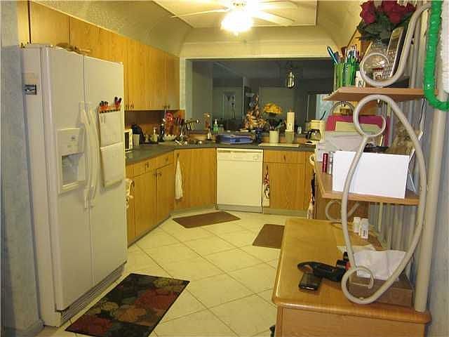 1st image of 7473 Fairfax Dr #309