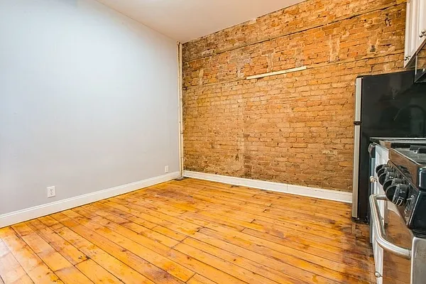 Rented by Metropolitan Property Group | media 12