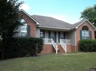 135 Ruddy Oak Dr, Martin, TN 38237