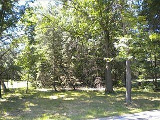 2nd image of 7636 Amber Ln