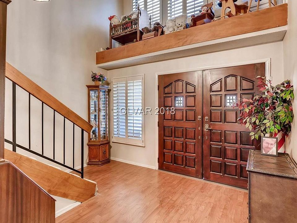 1st image of 3128 E University Ave #2