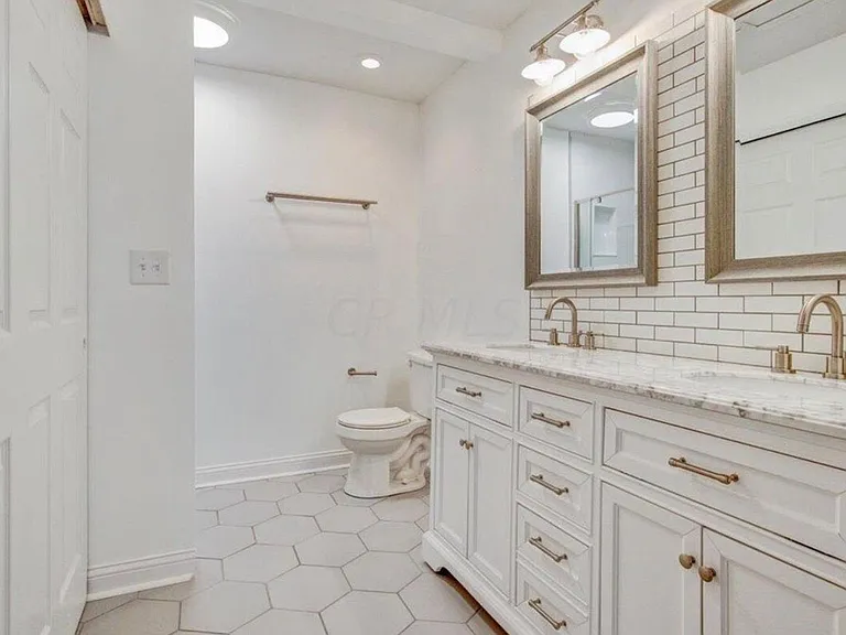3379 Eastwoodlands Trl #3379 — Photo 13