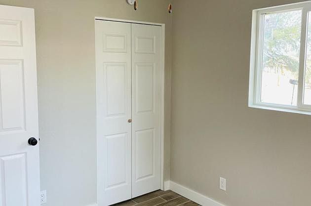 2nd image of 312 E Jacinto St #2