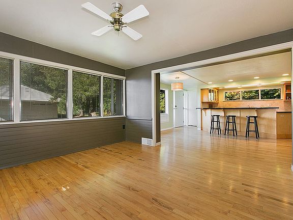 Upper Level Living Area