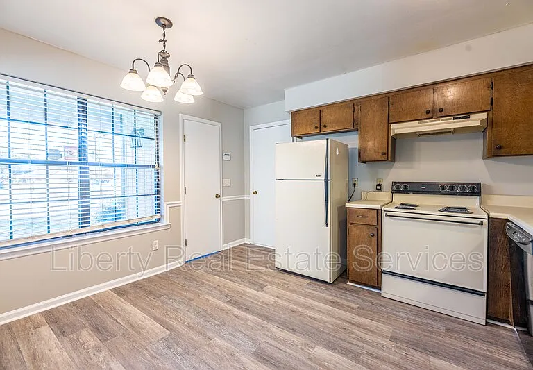 724 Timber Ridge Trl — Photo 6