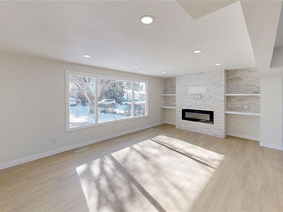 4th image of 3022 Lacon STREET