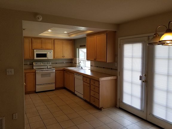 5th image of 7863 Sungarden Dr