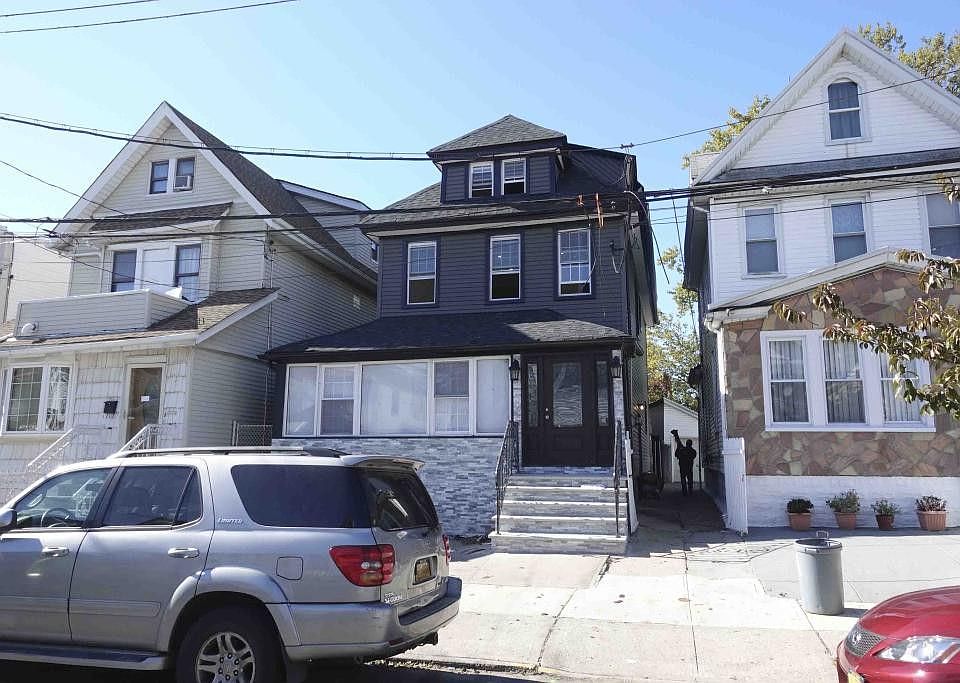 2nd image of 104-18 131st St