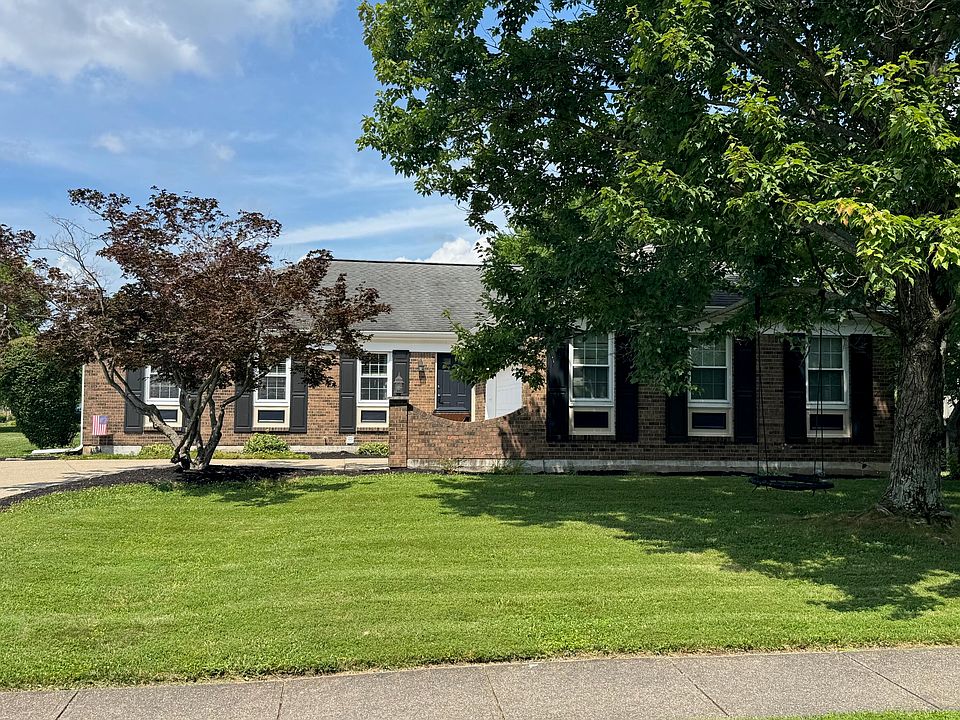 1st image of 102 Stonegate Dr