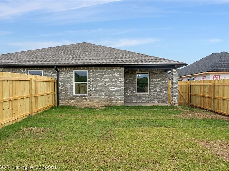10415 A & B Preston Ct — Photo 22