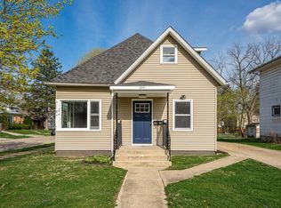 249 N Foley Ave, Freeport, IL 61032