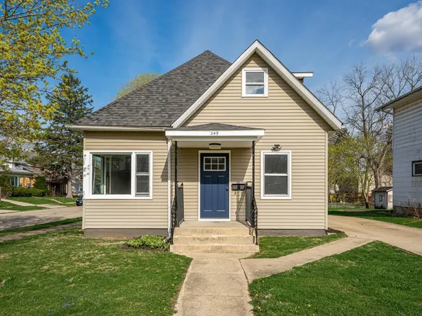 249 N Foley Ave, Freeport, IL 61032