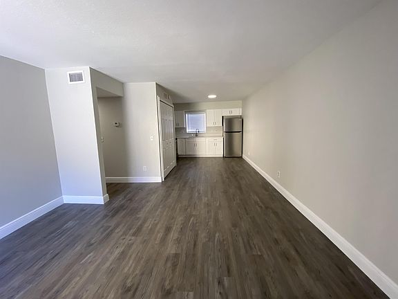 4th image of 5617 E 127th Ave APT B
